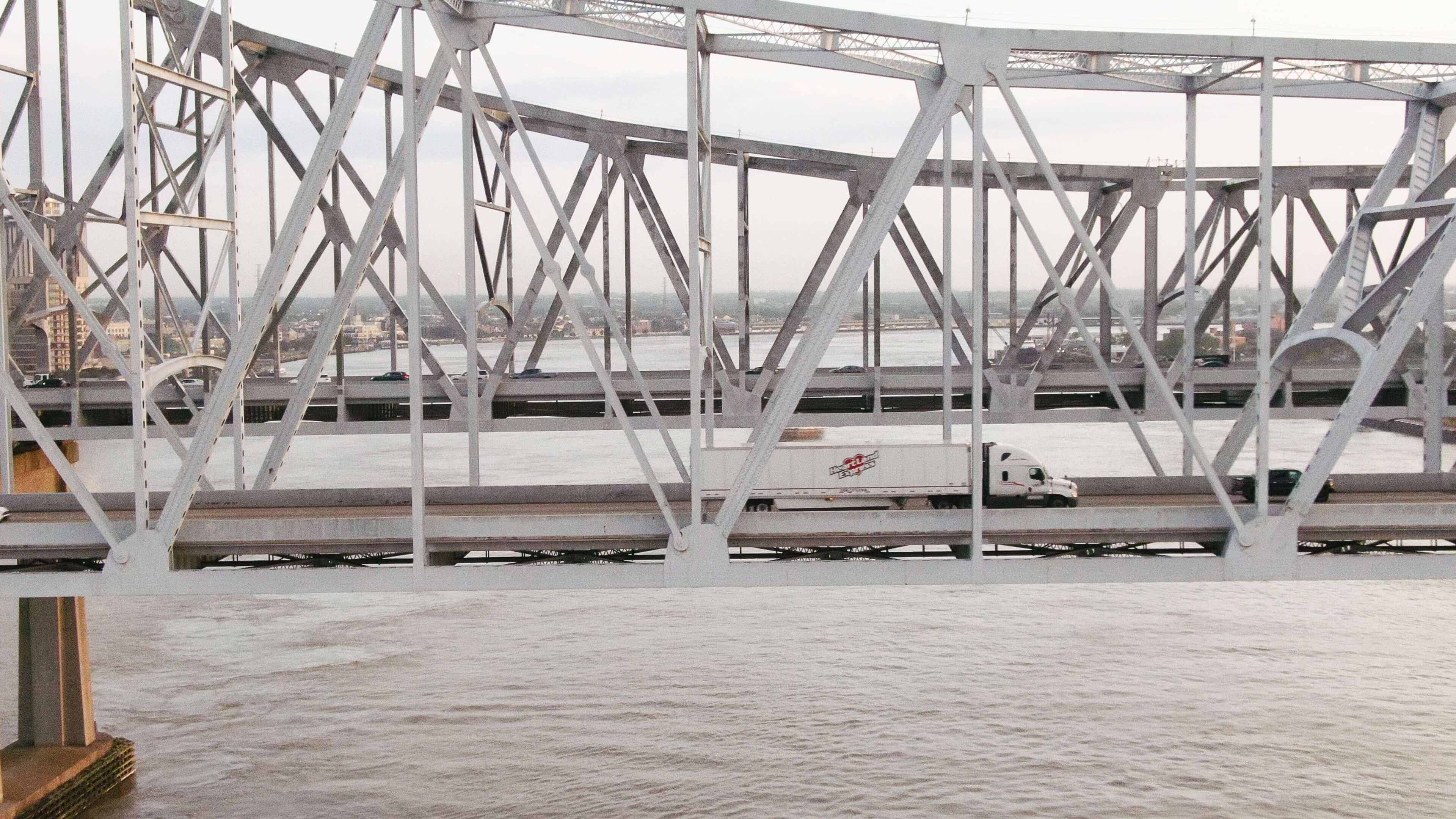 motive still 2